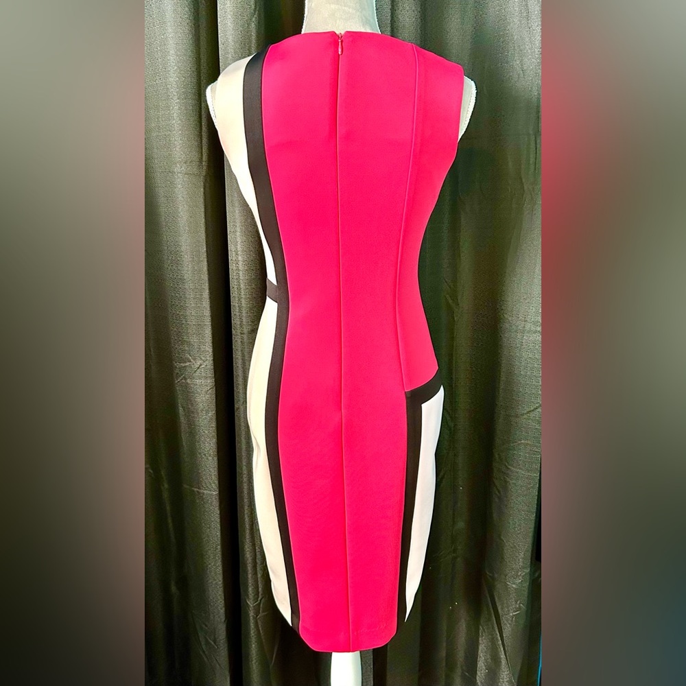 Calvin Klein Pink, Black, Beige Sleeveless Knee-Length Geometric Dress, Size 2 - Picture 6 of 8